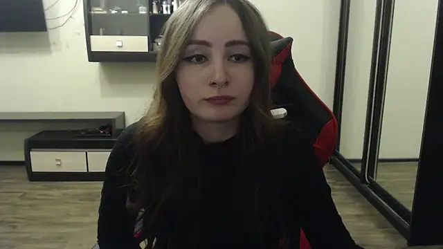 Laralianna online show from 02-21-25, 07:43