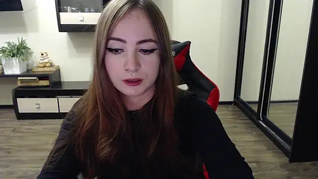 Laralianna online show from 09-17-25, 10:50