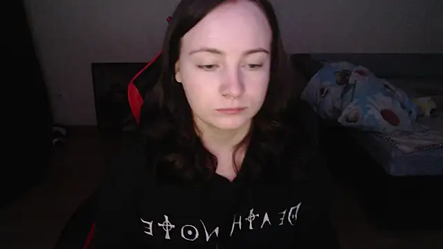 Laralianna online show from 12-14-25, 03:50