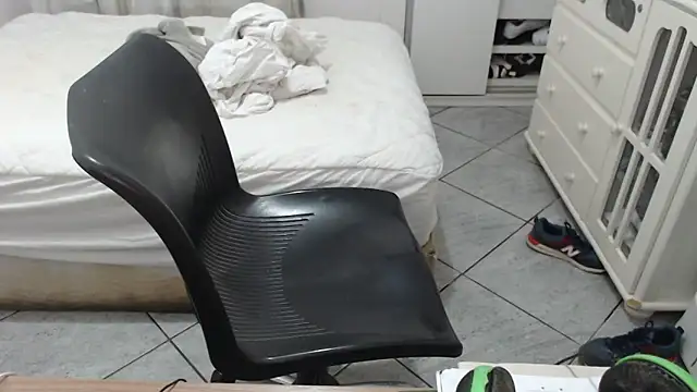 MysterBearMG online show from 10-05-25, 12:31