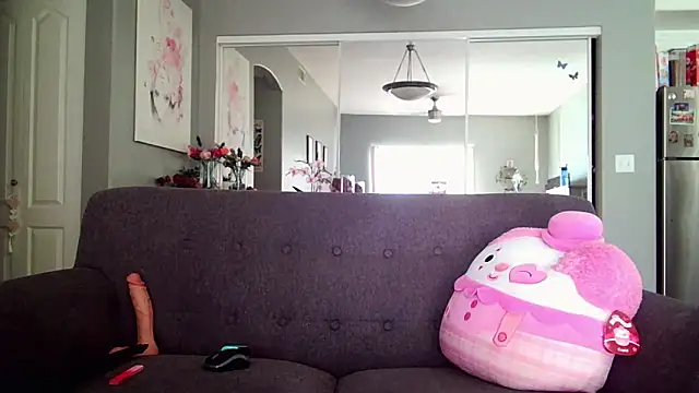 Lexi Shocker online show from 02-18-25, 10:03