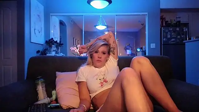 Lexi Shocker online show from 09-10-25, 06:24