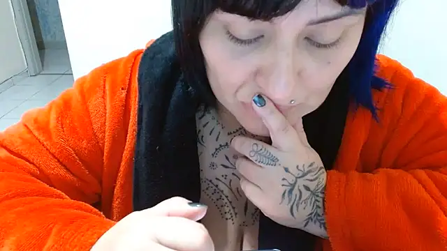 vaholiver online show from 06-17-26, 08:32