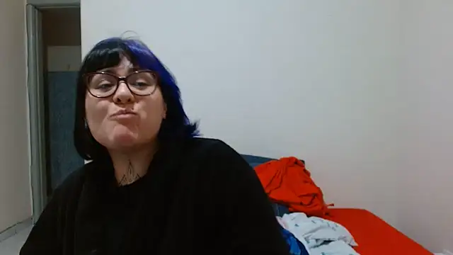 vaholiver online show from 06-24-26, 04:11