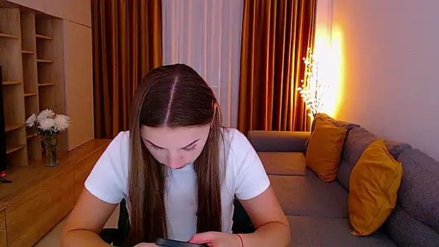  Mia Adams online show from 10-08-25, 06:22