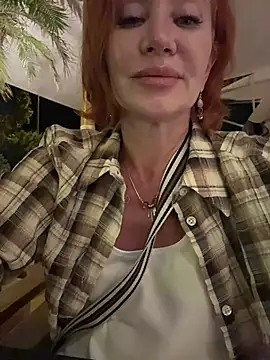 Snapshot of Jullia_Moor chatting on 06-06-26, 08:13 Jullia Moor online show from 06-06-26, 08:13