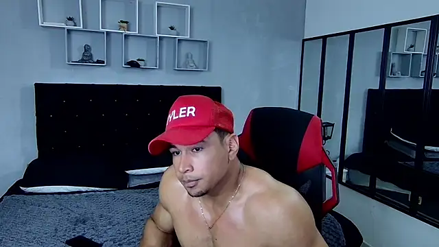 Snapshot of tyler_hank01 chatting on 02-23-25, 03:08 tyler hank01 online show from 02-23-25, 03:08