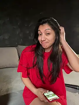 Snapshot of Kiscsillagg chatting on 02-02-25, 06:20 Kiscsillagg online show from 02-02-25, 06:20