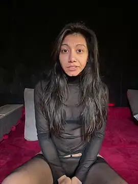 Snapshot of Kiscsillagg chatting on 02-21-25, 04:59 Kiscsillagg online show from 02-21-25, 04:59