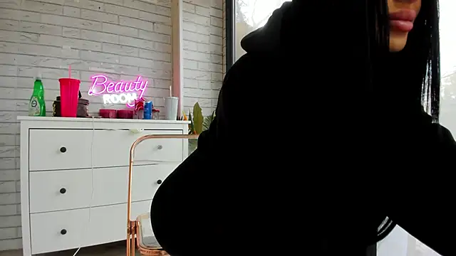 Britney Charm  online show from 11-25-25, 08:14