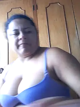 Snapshot of Monseratte21 chatting on 12-05-24, 05:06 Monseratte21 online show from 12-05-24, 05:06