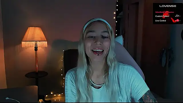 Saucy Jenn online show from 01-12-25, 09:19