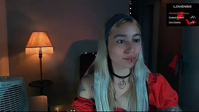 Saucy Jenn online show from 01-19-25, 10:06