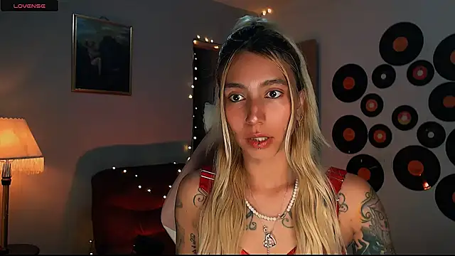 Saucy Jenn online show from 02-23-25, 03:35