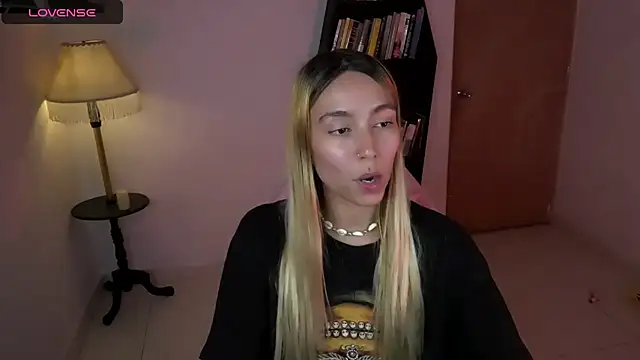 Saucy Jenn online show from 01-15-26, 03:33