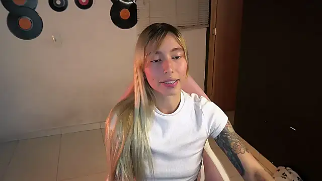 Saucy Jenn online show from 05-24-26, 02:16