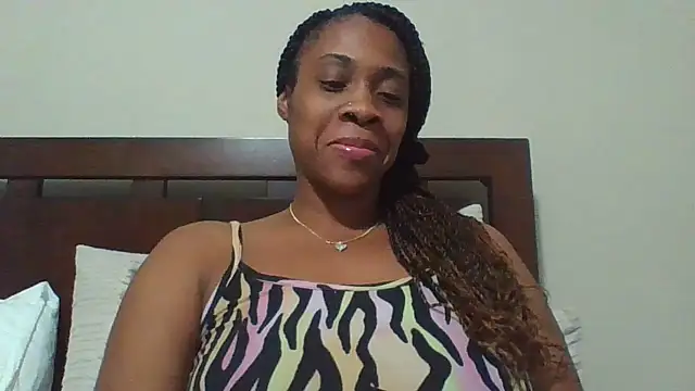 Snapshot of MsJuicy chatting on 12-14-24, 06:56 MsJuicy online show from 12-14-24, 06:56