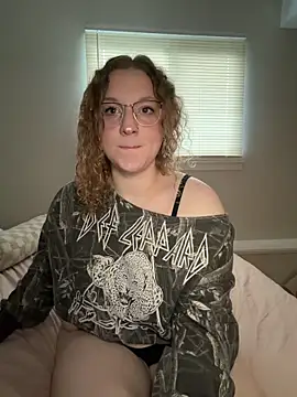 EmmieRae online show from 05-16-26, 10:36
