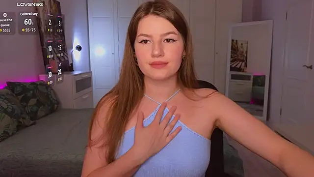 Snapshot of alwaysfrida chatting on 12-16-25, 04:12 alwaysfrida online show from 12-16-25, 04:12