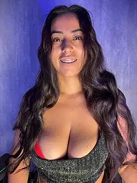 Valentinne z online show from 01-15-26, 09:58