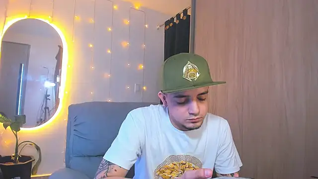 alejandro calderon1 online show from 12-28-24, 05:44