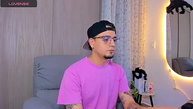 alejandro calderon1 online show from 10-24-25, 04:53