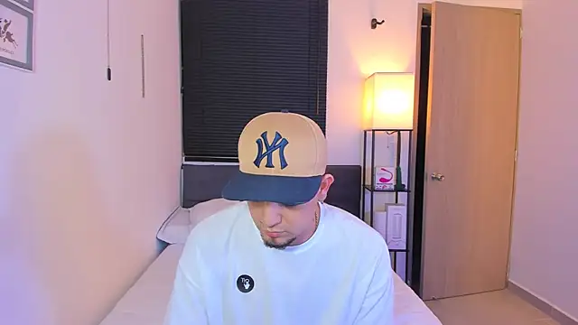 alejandro calderon1 online show from 03-31-26, 09:21