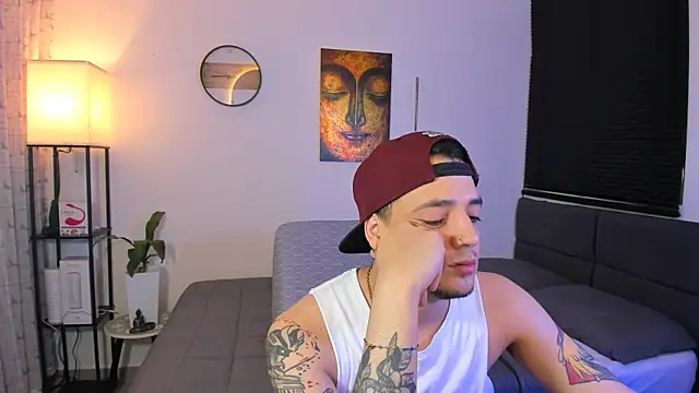 Snapshot of alejandro_calderon1 chatting on 07-09-26, 04:16 alejandro calderon1 online show from 07-09-26, 04:16