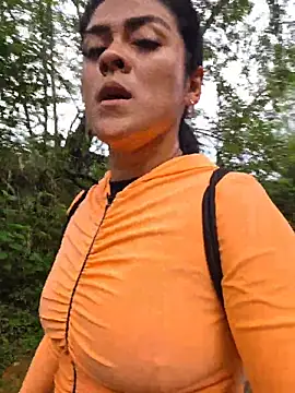 Hannah-grace online show from 11-07-25, 11:54