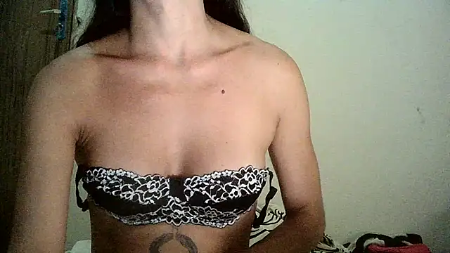 AlexiaDuucan online show from 01-10-25, 12:26