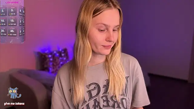 Chanel Gill online show from 01-21-25, 08:43