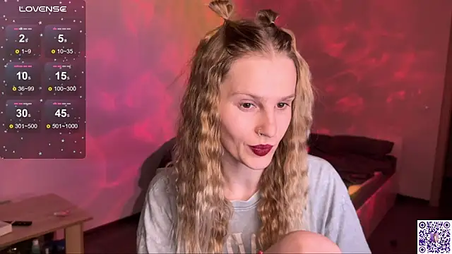 Chanel Gill online show from 09-28-25, 06:24