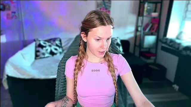 Chanel Gill online show from 02-22-26, 10:58