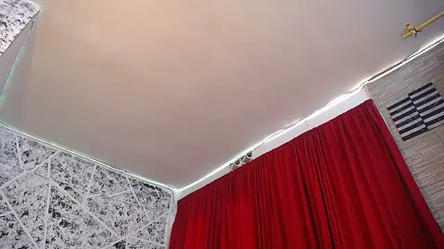 Snapshot of hornytsblonde chatting on 09-19-25, 01:34 hornytsblonde online show from 09-19-25, 01:34