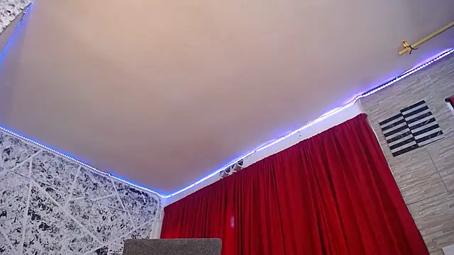 Snapshot of hornytsblonde chatting on 09-22-25, 01:35 hornytsblonde online show from 09-22-25, 01:35