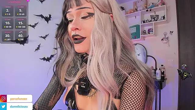 damnliciousss online show from 10-31-25, 03:18