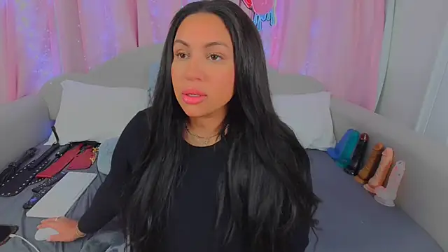 Snapshot of MeghanXO chatting on 03-04-25, 03:22 MeghanXO online show from 03-04-25, 03:22