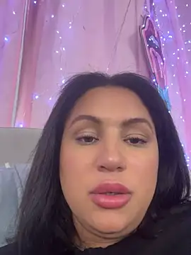 Snapshot of MeghanXO chatting on 03-16-25, 03:28 MeghanXO online show from 03-16-25, 03:28