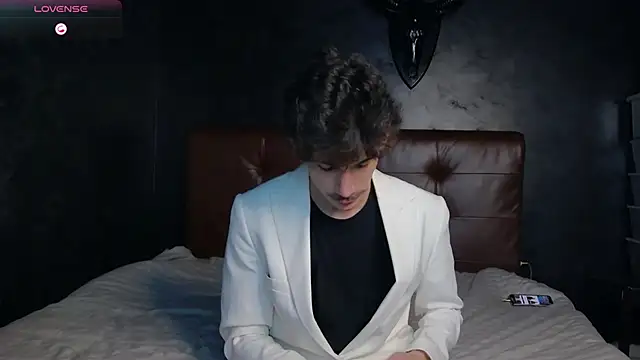 DanielCrush1 online show from 11-28-25, 03:25