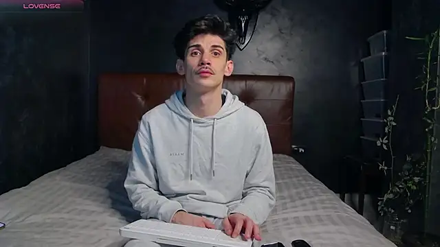 DanielCrush1 online show from 03-17-26, 05:49