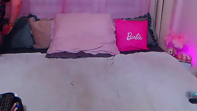 BustyVicky online show from 10-11-25, 09:57