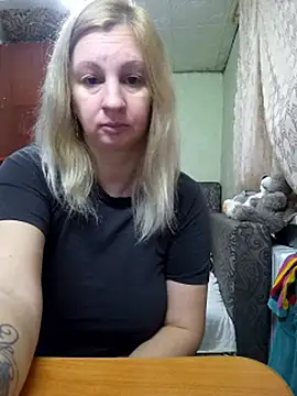 BustyBlond online show from 11-19-25, 05:18