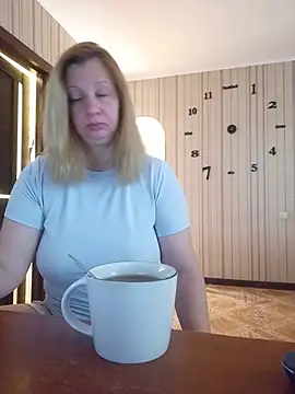 Snapshot of BustyBlond chatting on 08-02-26, 04:22 BustyBlond online show from 08-02-26, 04:22