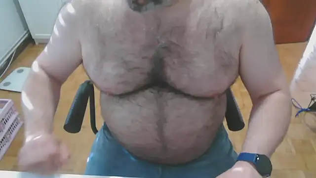 mikeyhotbear online show from 05-05-26, 05:10