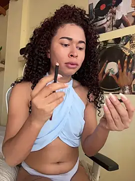 GabriSaenz online show from 05-01-26, 01:37