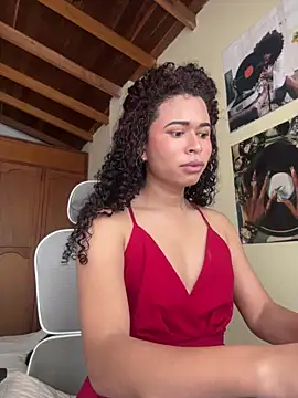 GabriSaenz online show from 05-09-26, 01:16