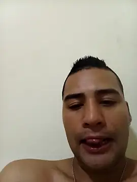 Snapshot of EISONREINA11 chatting on 11-27-25, 02:57 EISONREINA11 online show from 11-27-25, 02:57