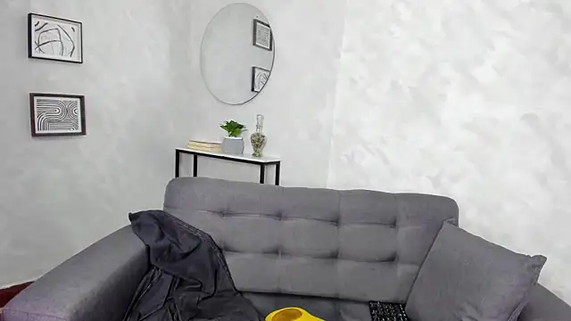 Snapshot of Emattaylor chatting on 02-13-26, 11:06 Emattaylor online show from 02-13-26, 11:06