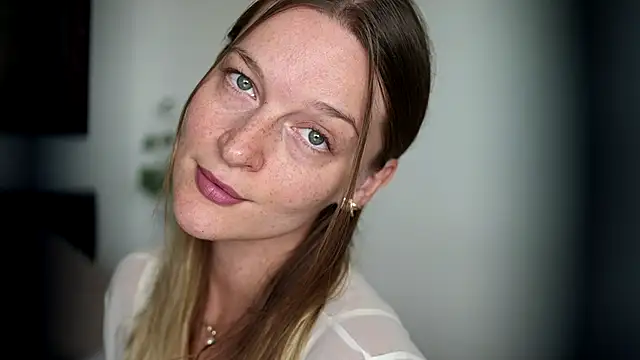 Snapshot of Special___ chatting on 02-13-26, 02:07 Special online show from 02-13-26, 02:07