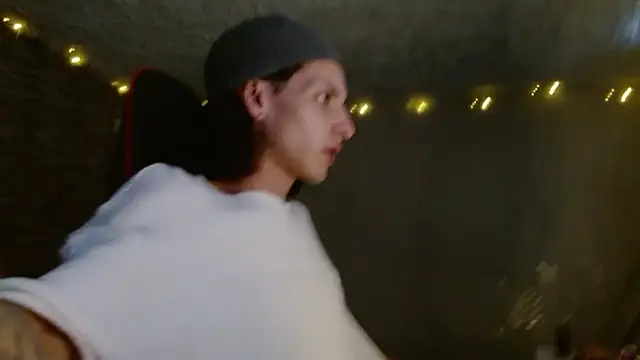 Snapshot of omar_alurba chatting on 03-24-26, 06:46 omar alurba online show from 03-24-26, 06:46